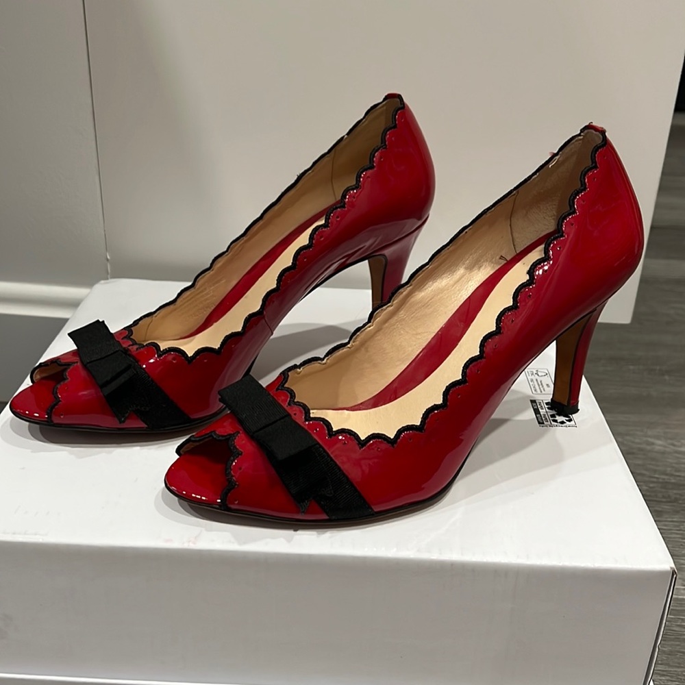 Arturo Chiang high heel pattern leather shoes, size 8 - Picture 3 of 7